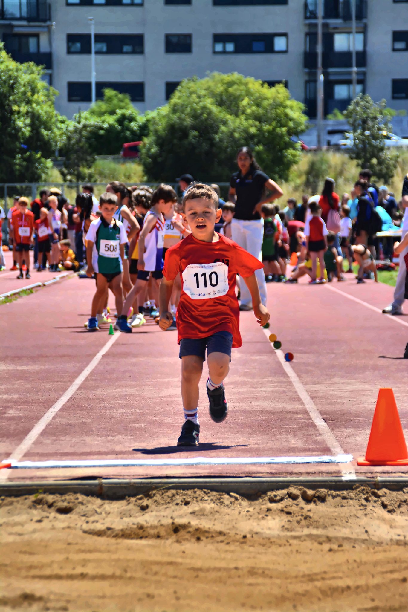 Club Atletisme Badalona - Escola